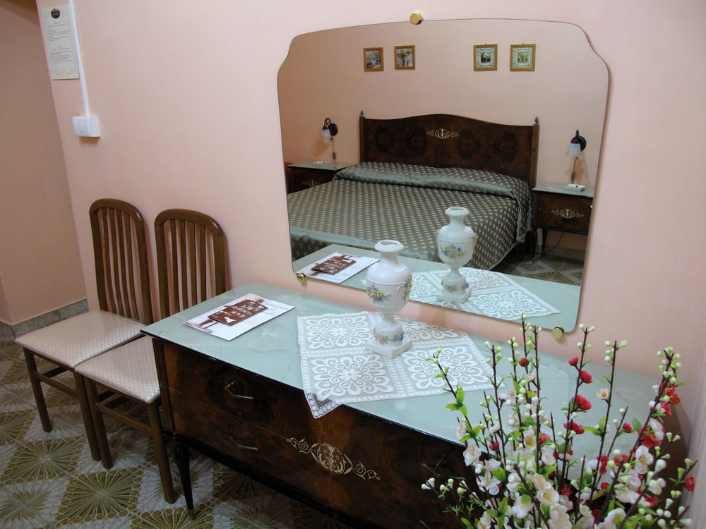Il Mandorlo Bed & Breakfast Agrigento Dış mekan fotoğraf